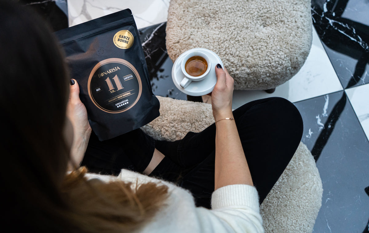 Mit einer Siebträgermaschine perfekten Kaffee zaubern.